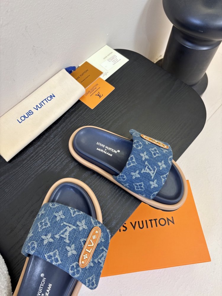 Шлепанцы женские фото 4