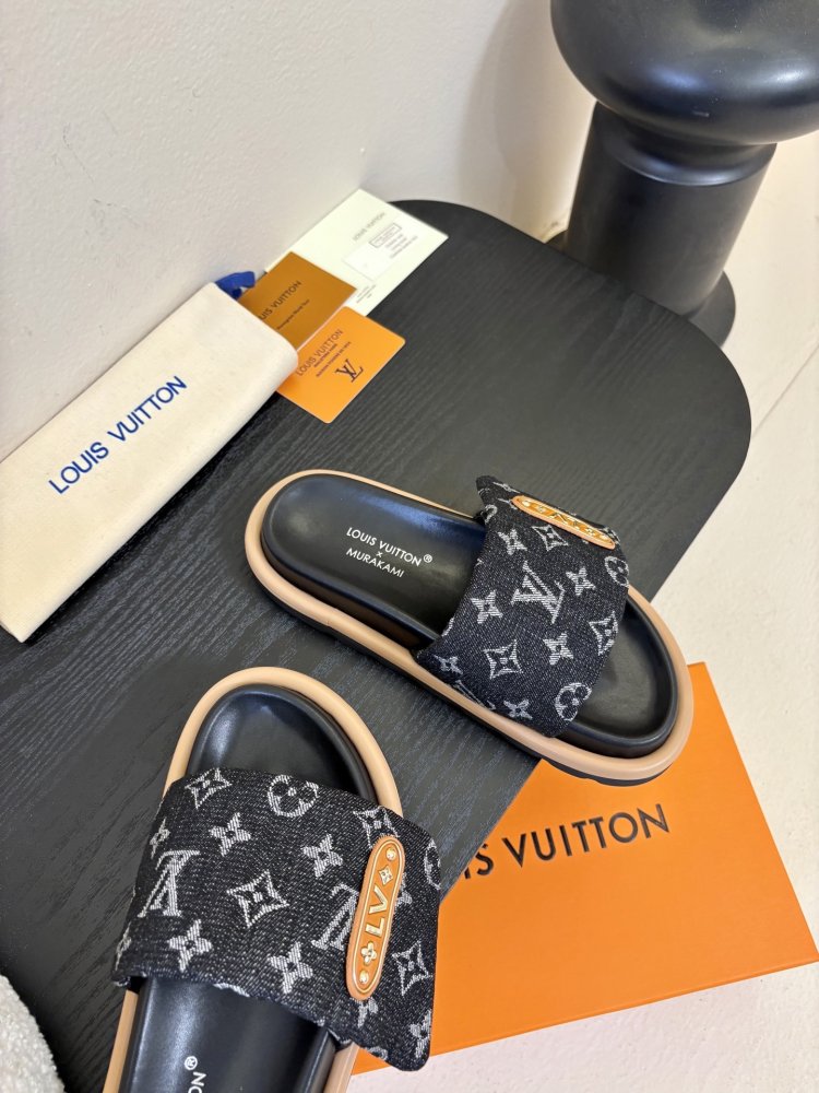 Шлепанцы женские фото 4