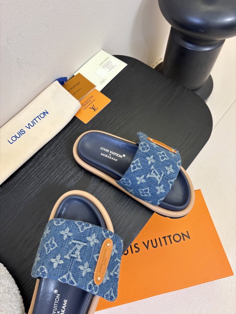 Шлепанцы женские фото 4