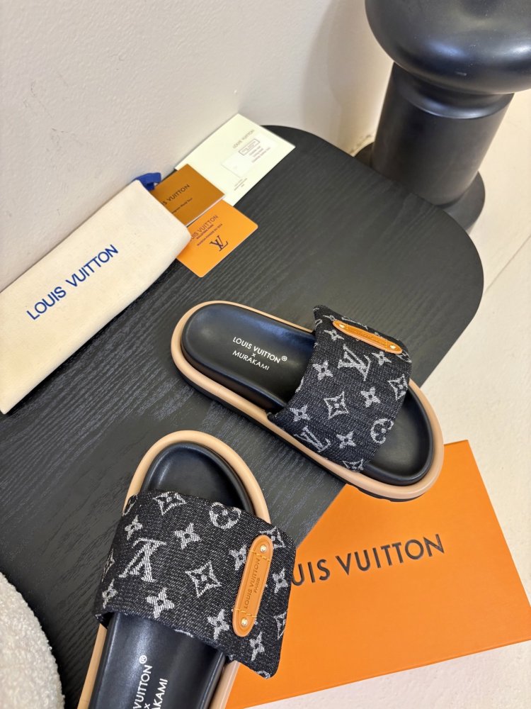 Шлепанцы женские фото 4