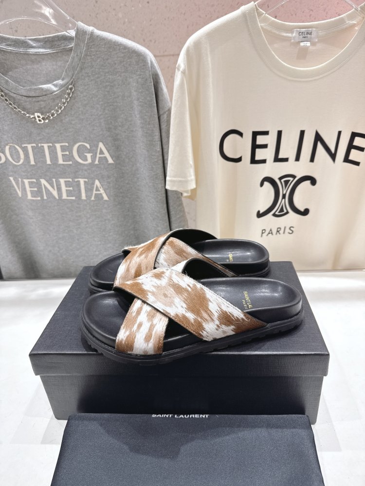 Шлепанцы женские фото 4