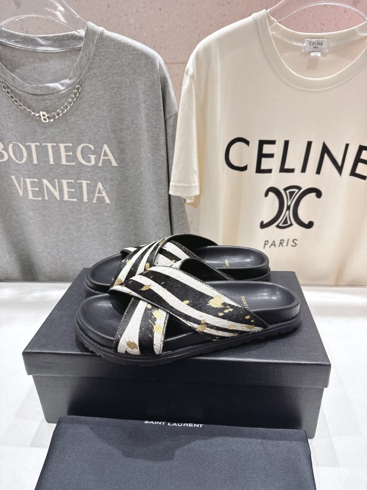 Шлепанцы женские фото 4