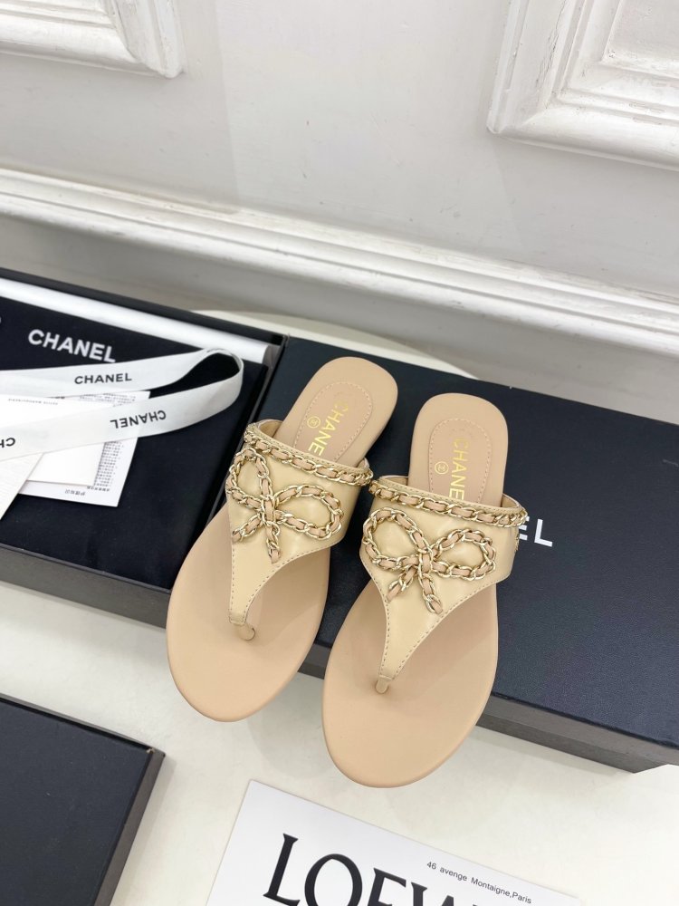 Шльопанці жіночі фото 5