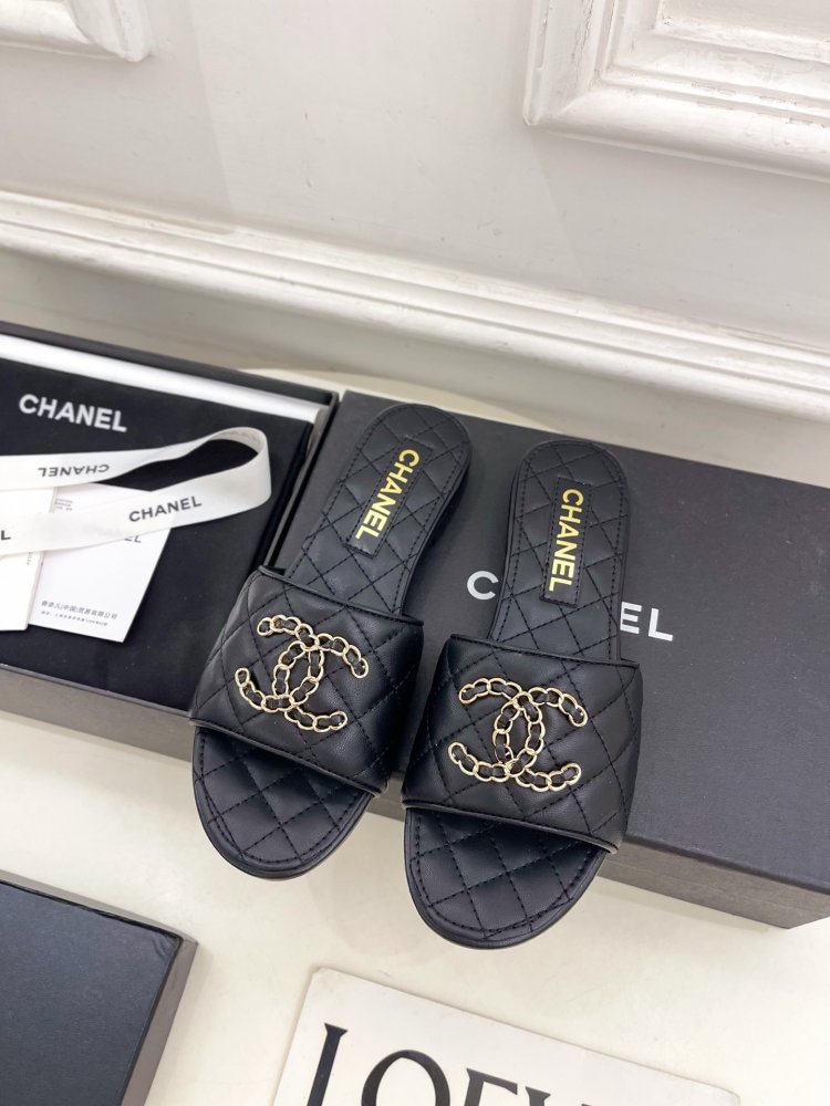 Шльопанці жіночі фото 5