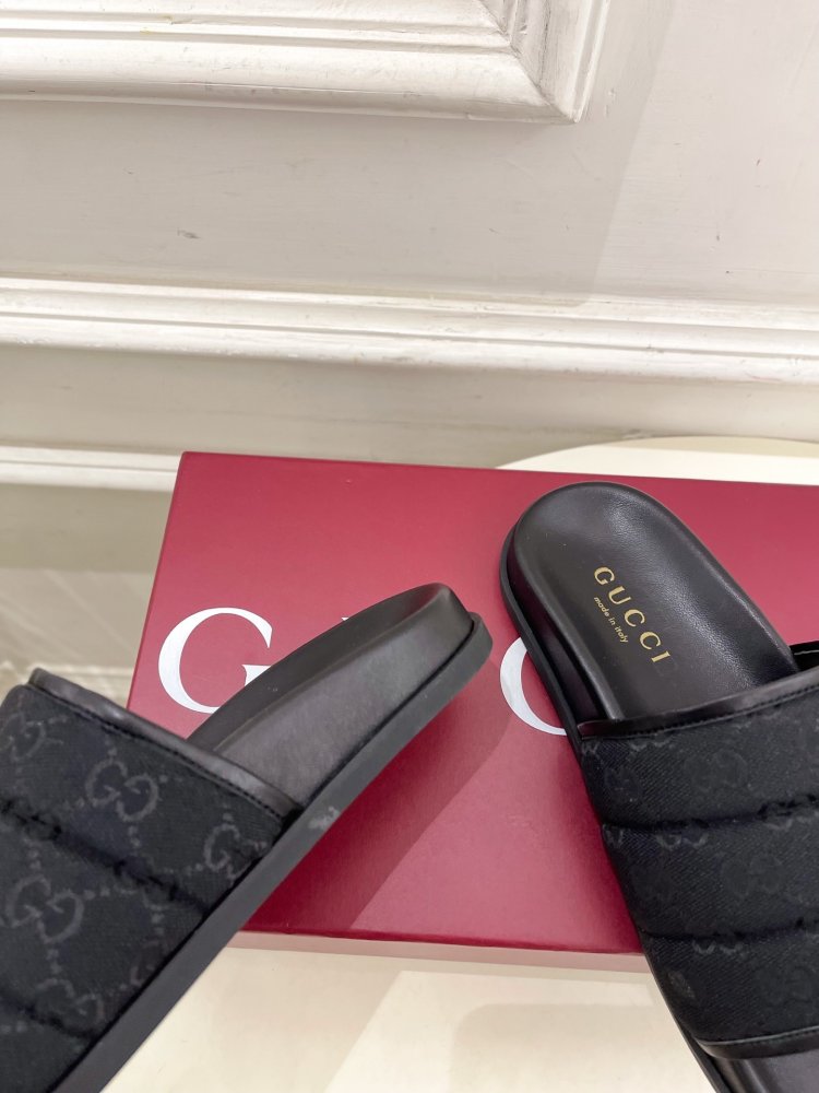 Шльопанці жіночі фото 5