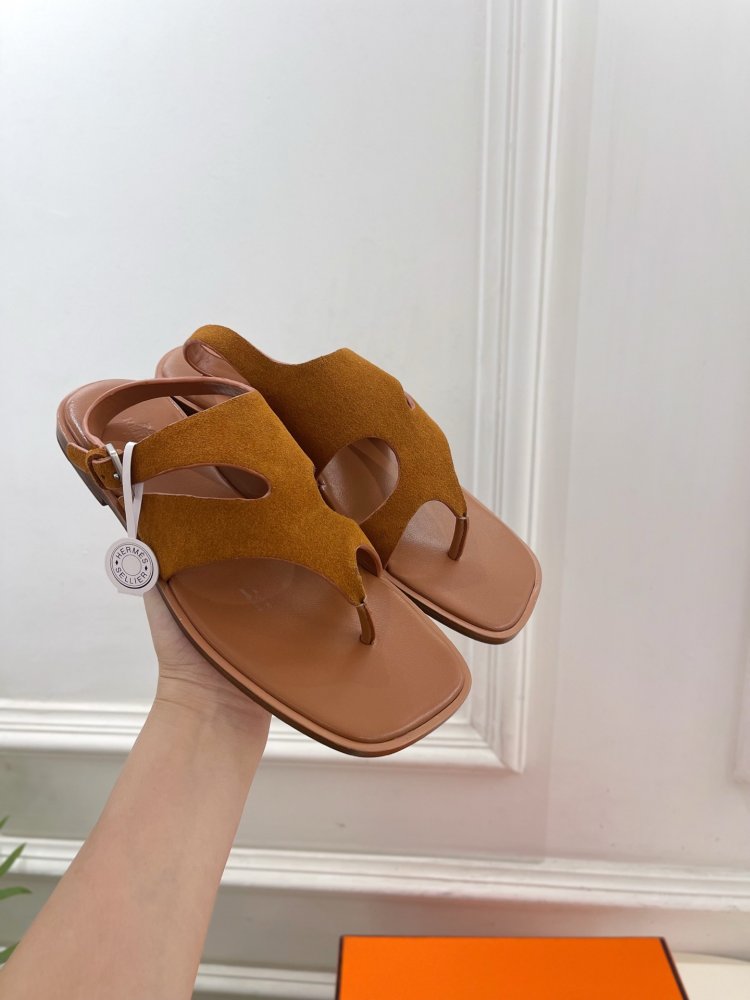 Шльопанці жіночі фото 5