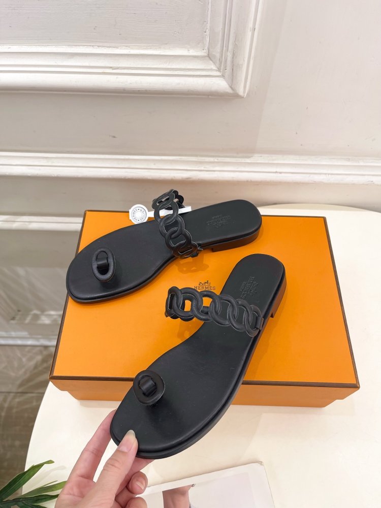 Шльопанці жіночі фото 5