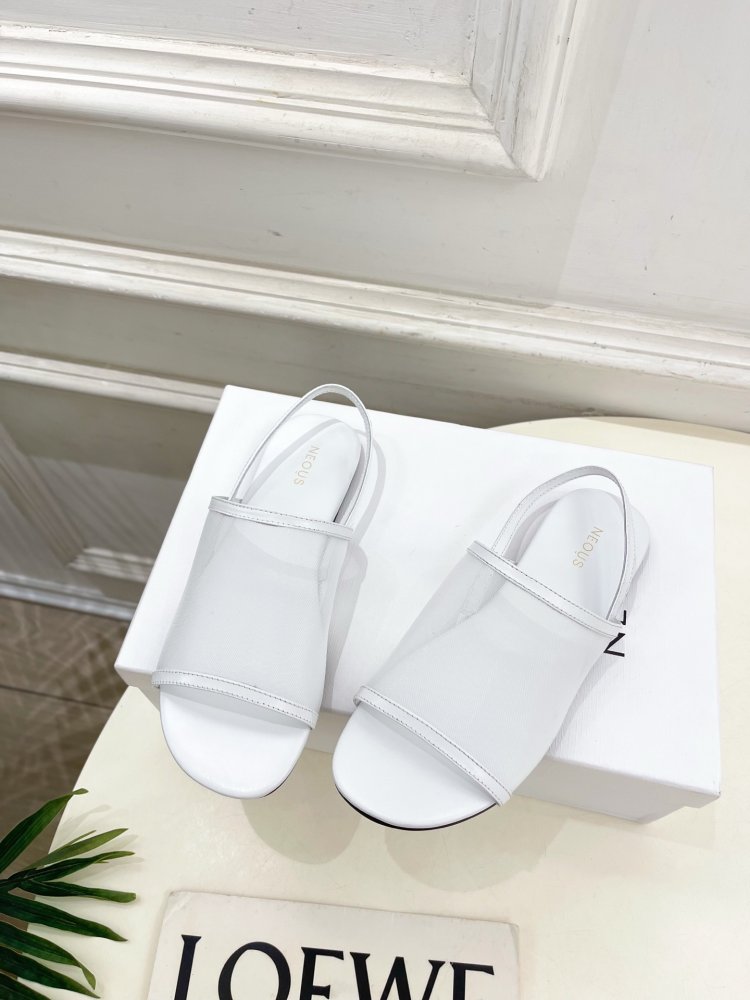 Шльопанці жіночі фото 5