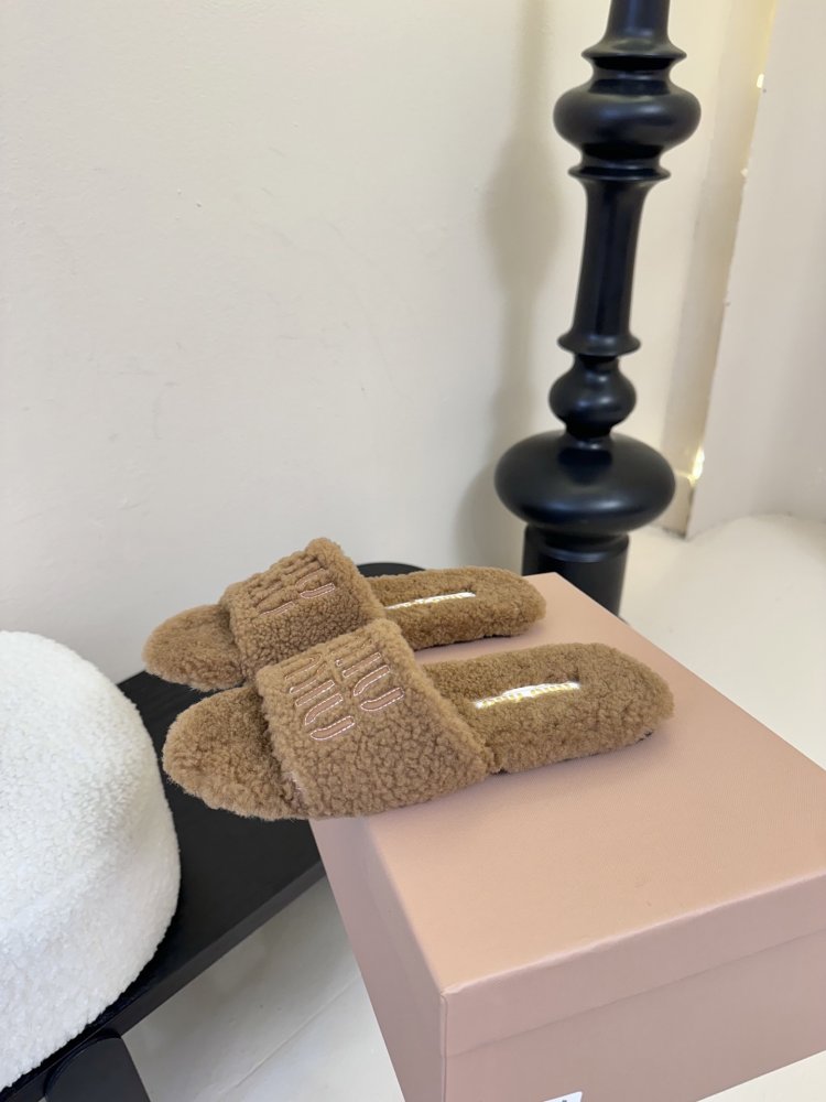 Шльопанці жіночі фото 5