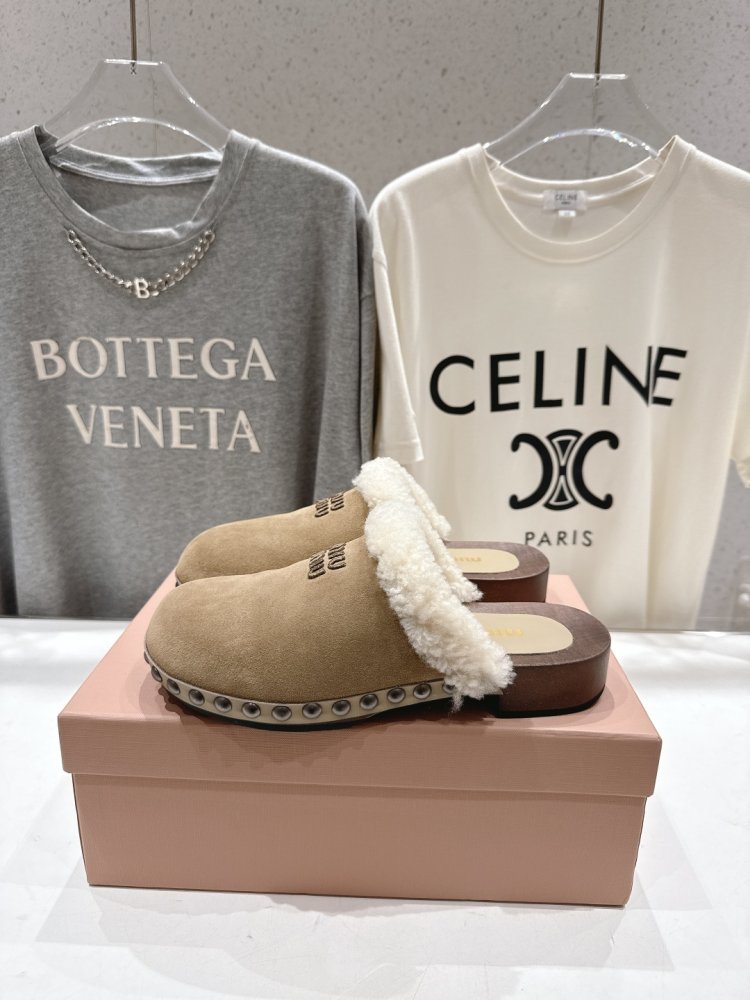 Шльопанці жіночі фото 5