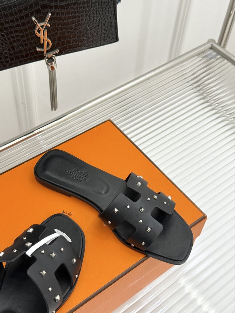 Шлепанцы женские фото 5