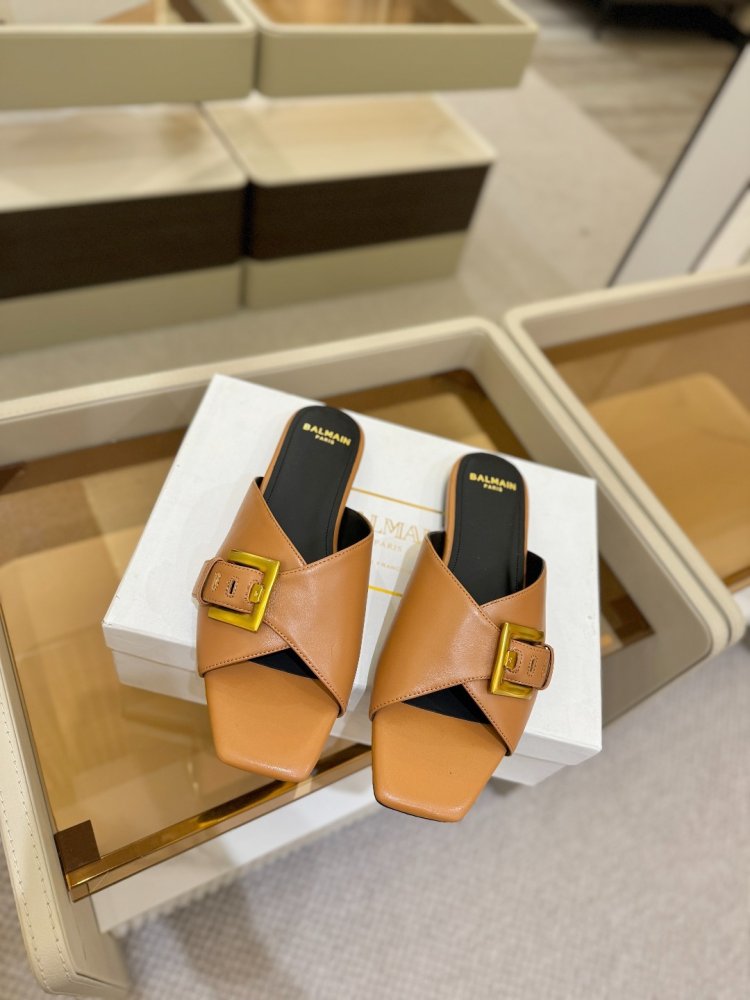 Шлепанцы женские фото 5