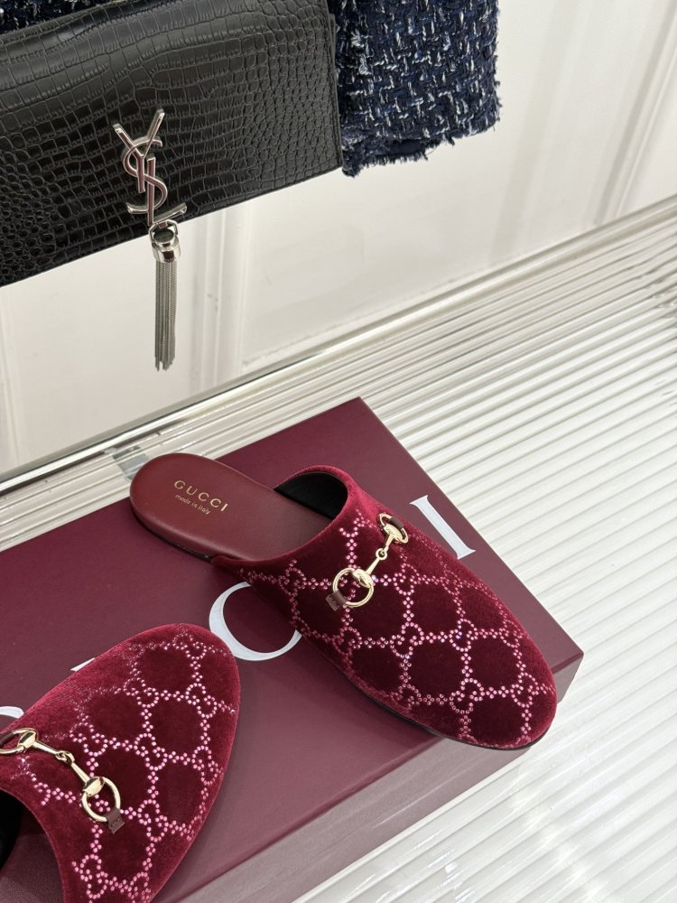 Шльопанці жіночі фото 5