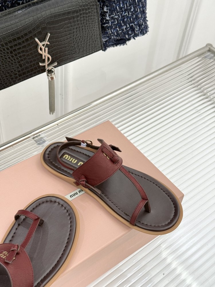 Шлепанцы женские фото 5