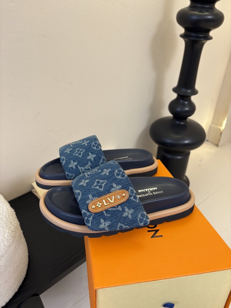 Шлепанцы женские фото 5