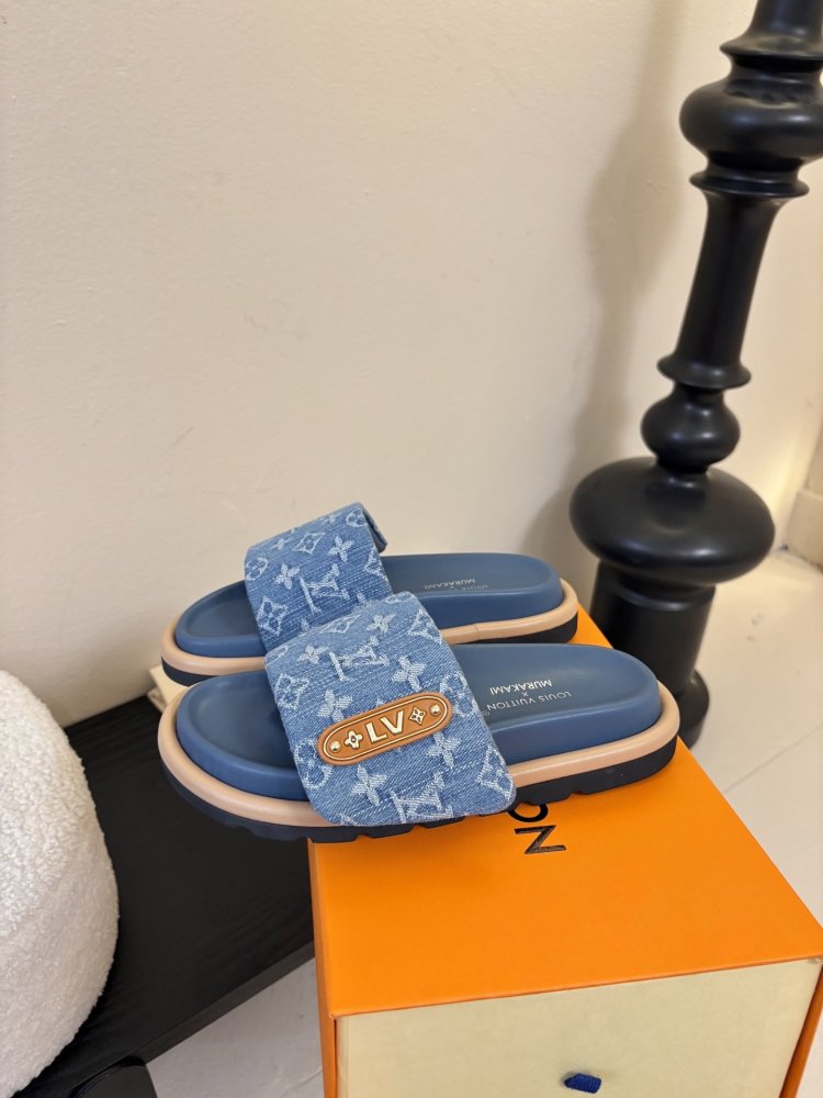 Шлепанцы женские фото 5