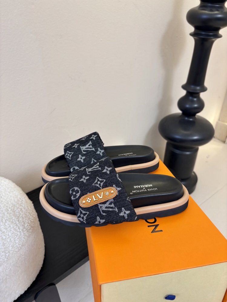 Шлепанцы женские фото 5