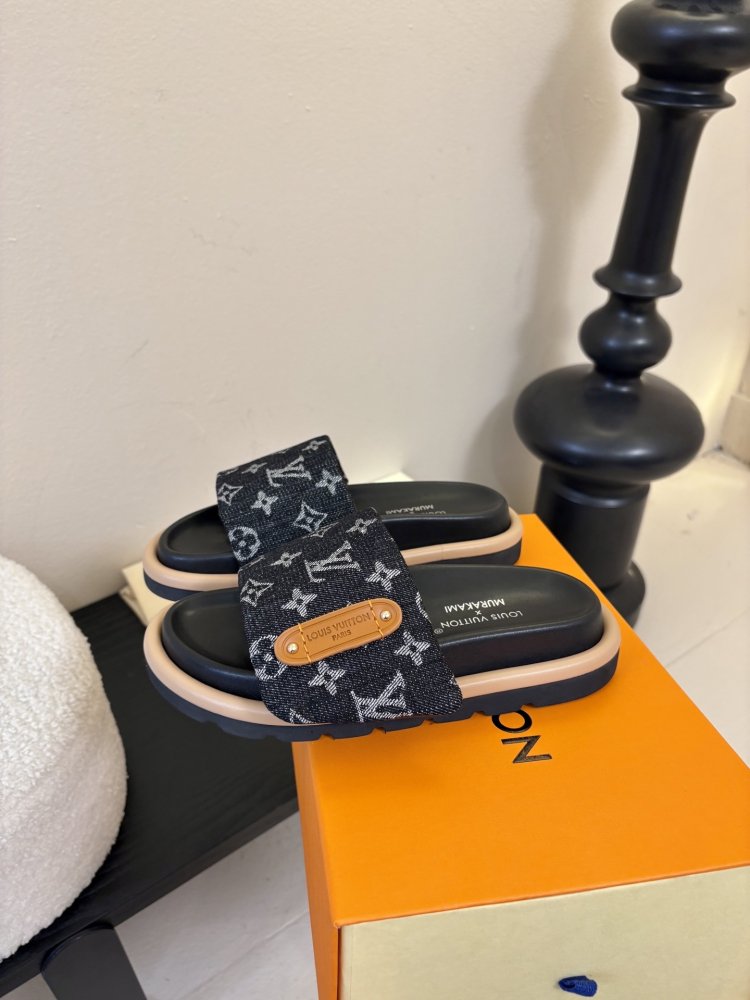 Шлепанцы женские фото 5