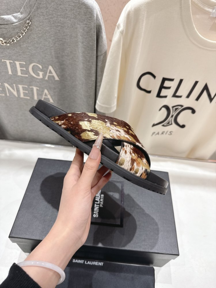 Шлепанцы женские фото 5