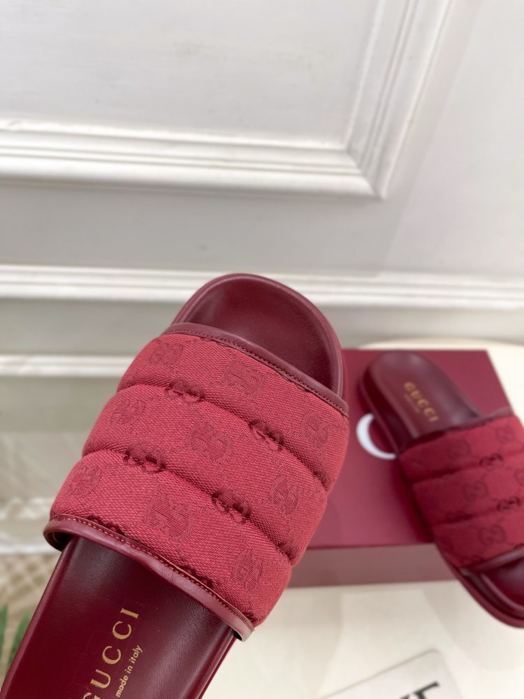 Шльопанці жіночі фото 6