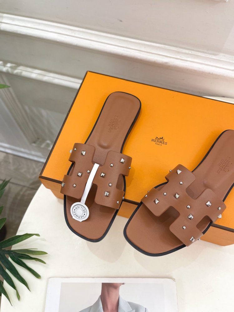 Шльопанці жіночі фото 6