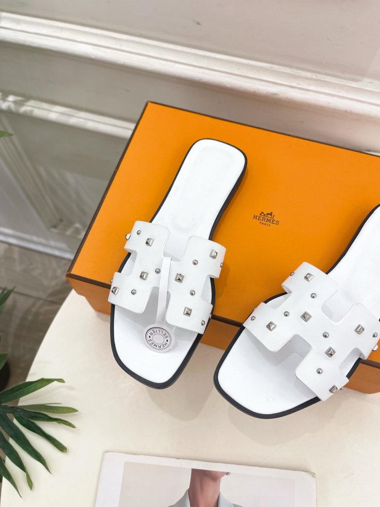 Шльопанці жіночі фото 6