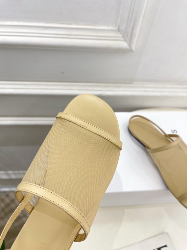 Шлепанцы женские фото 6