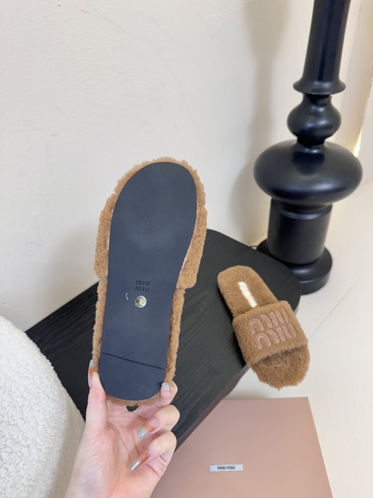 Шльопанці жіночі фото 6