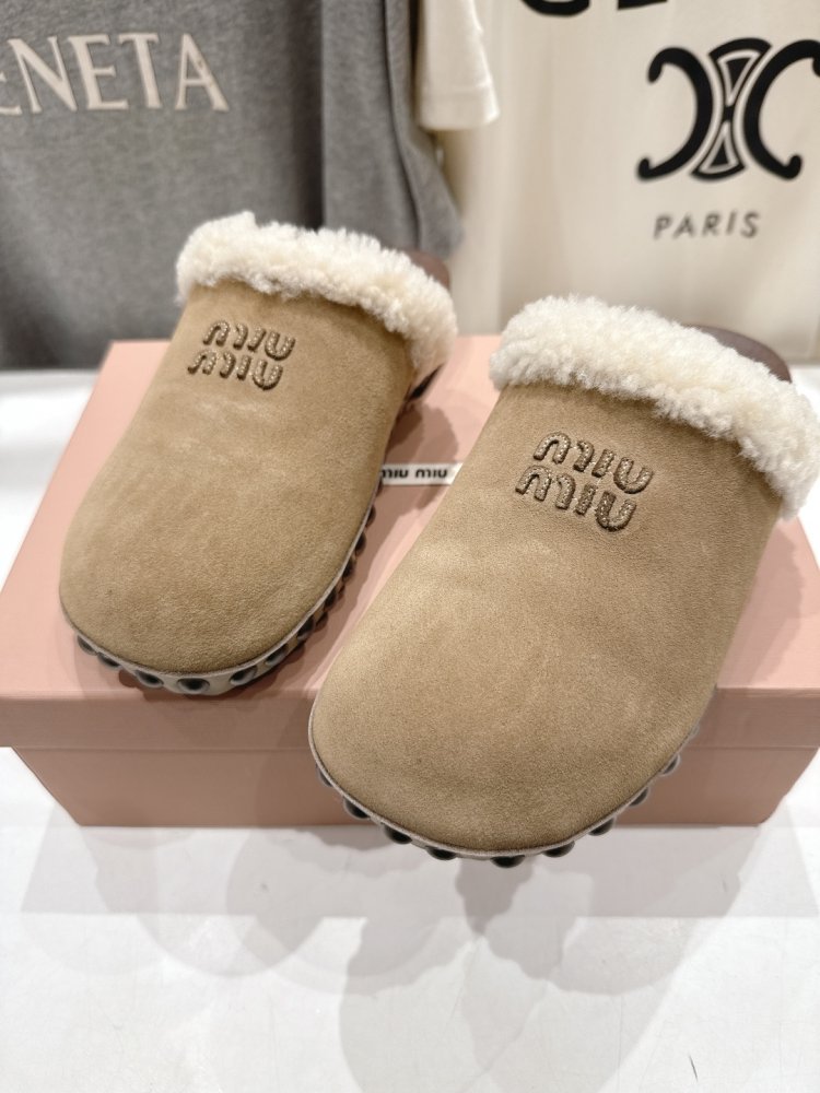 Шльопанці жіночі фото 6