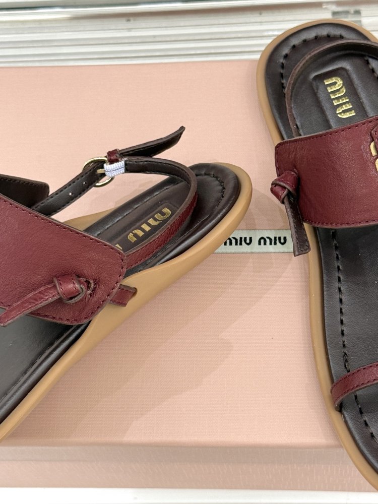 Шлепанцы женские фото 6