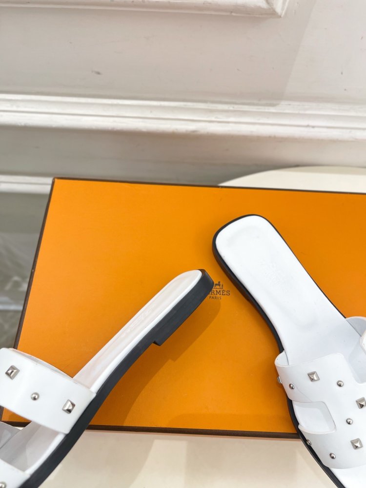 Шльопанці жіночі фото 7