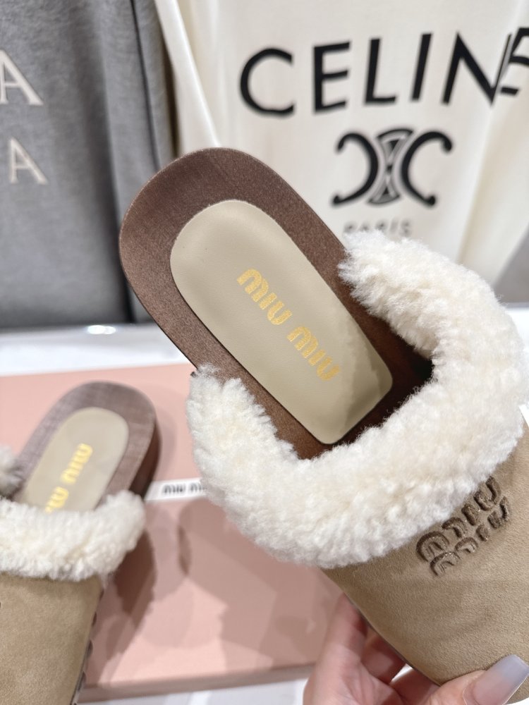 Шльопанці жіночі фото 7