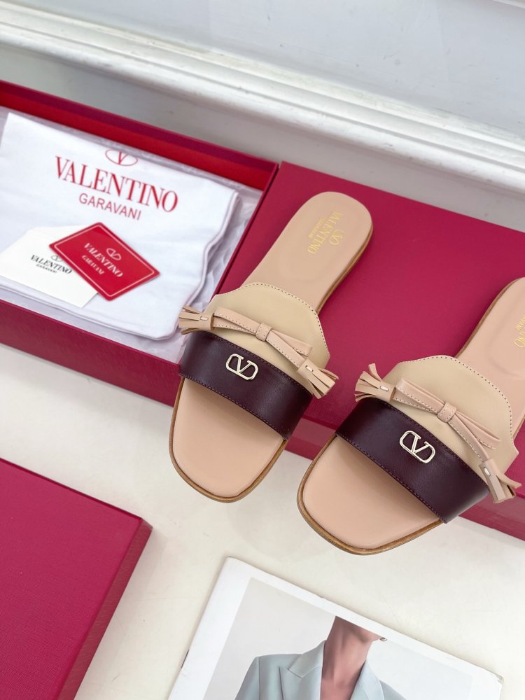 Шлепанцы женские фото 7