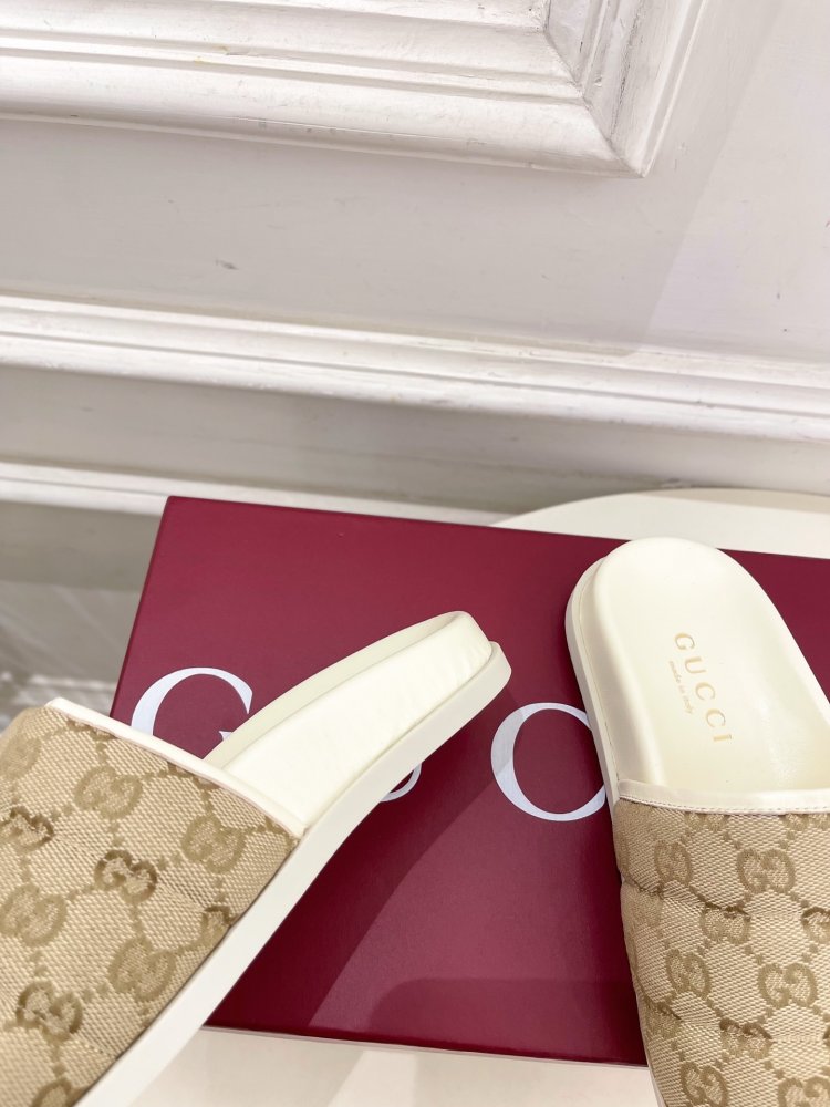 Шлепанцы женские фото 8