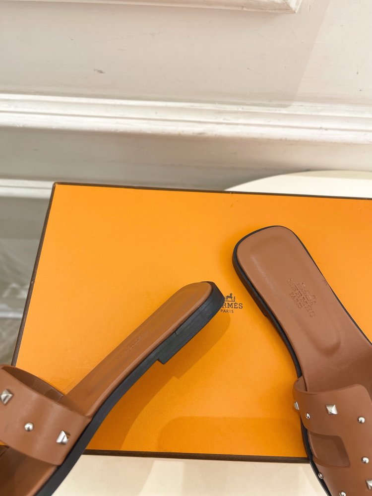 Шльопанці жіночі фото 8