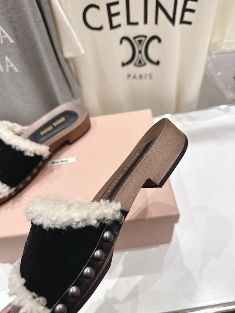 Шльопанці жіночі фото 8