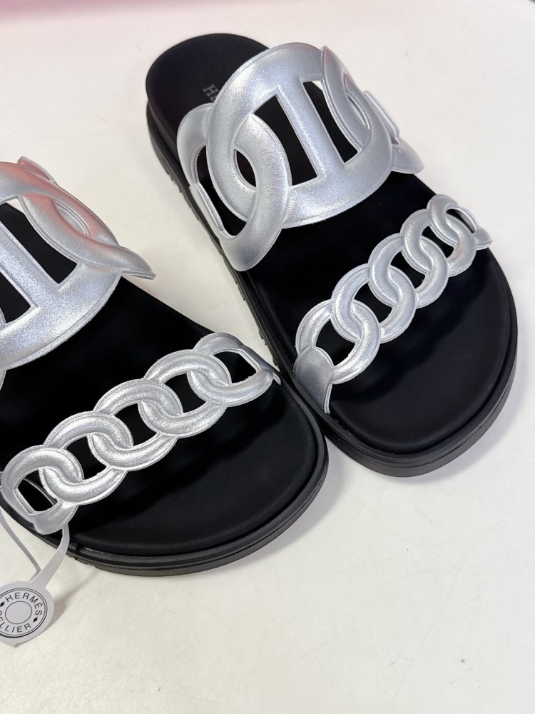 Шлепанцы женские фото 8