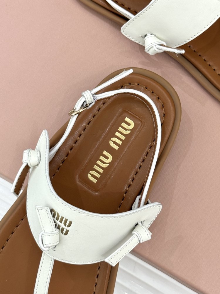 Шлепанцы женские фото 8