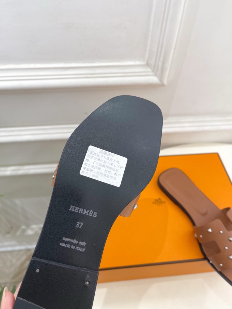 Шльопанці жіночі фото 9