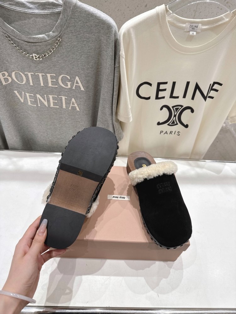 Шльопанці жіночі фото 9