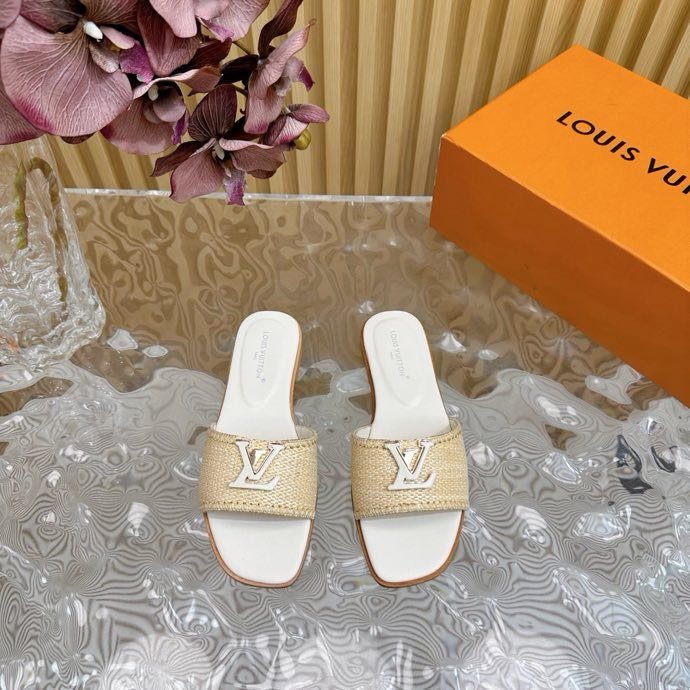 Шлепанцы фото 2