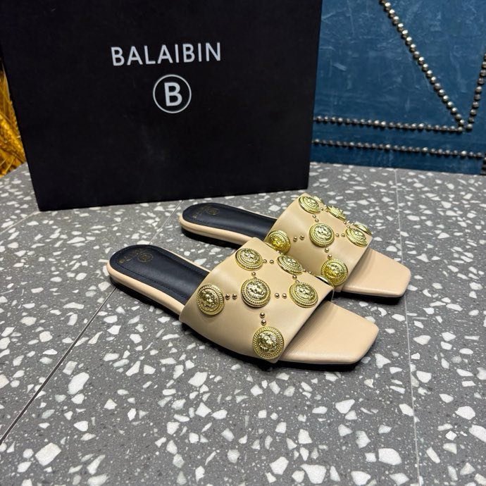 Шлепанцы фото 2