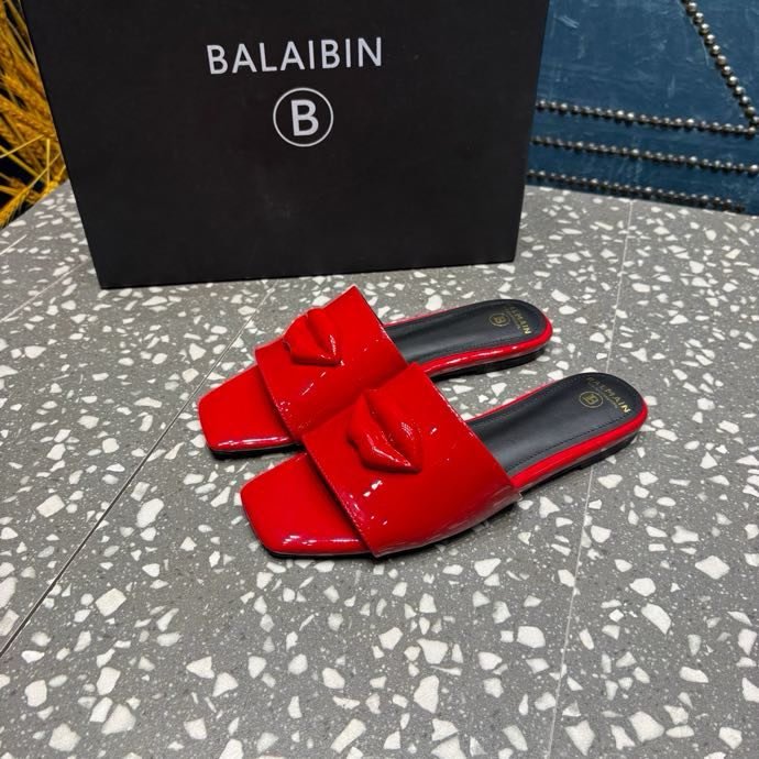 Шлепанцы фото 2