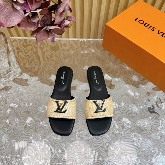 Шлепанцы фото 3