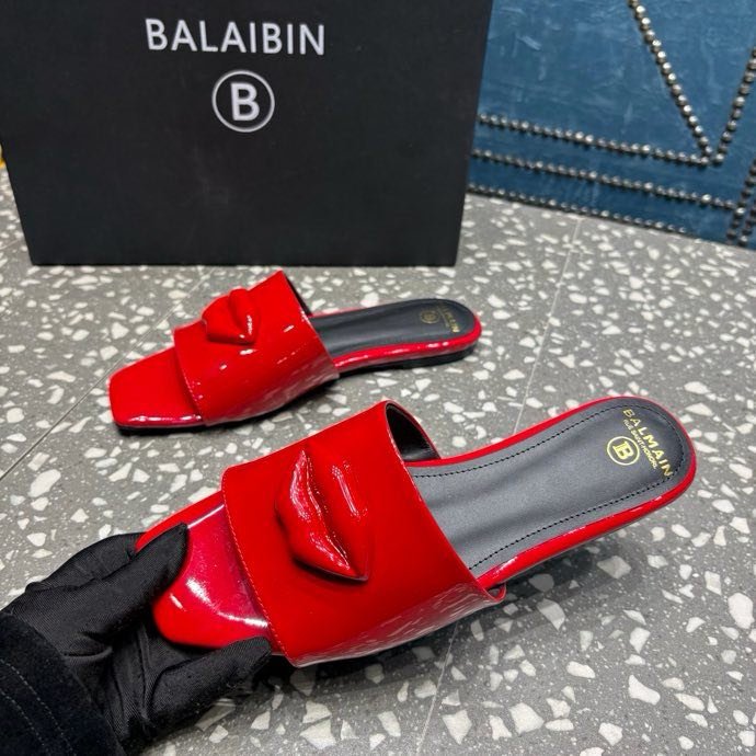 Шлепанцы фото 3