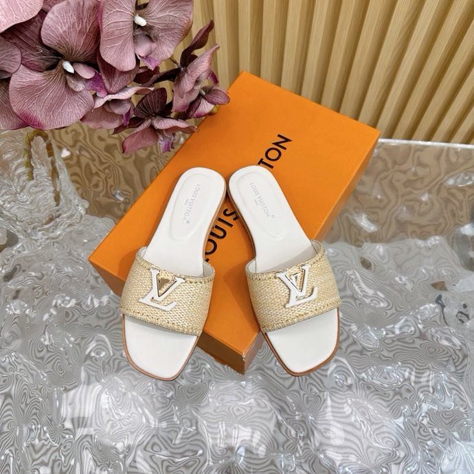 Шлепанцы фото 4