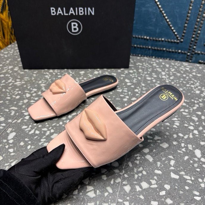 Шлепанцы фото 4