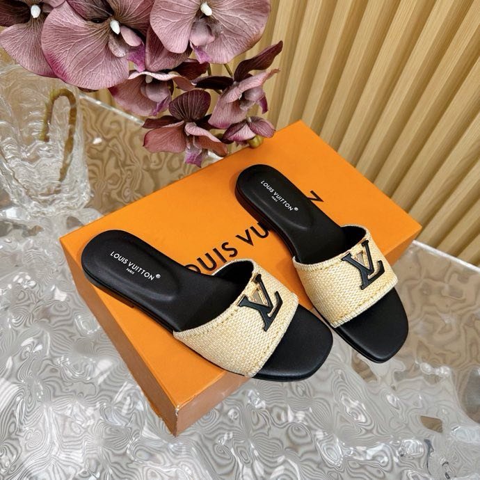 Шлепанцы фото 5