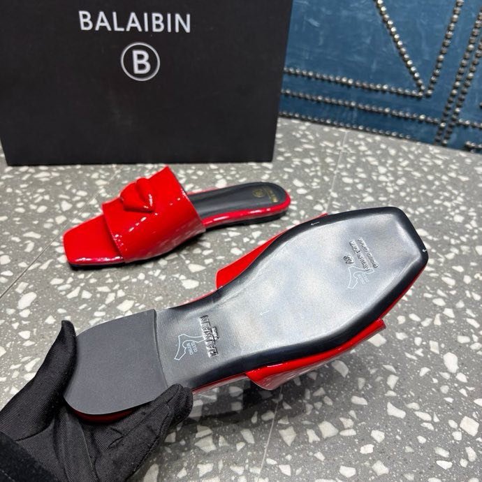 Шлепанцы фото 5