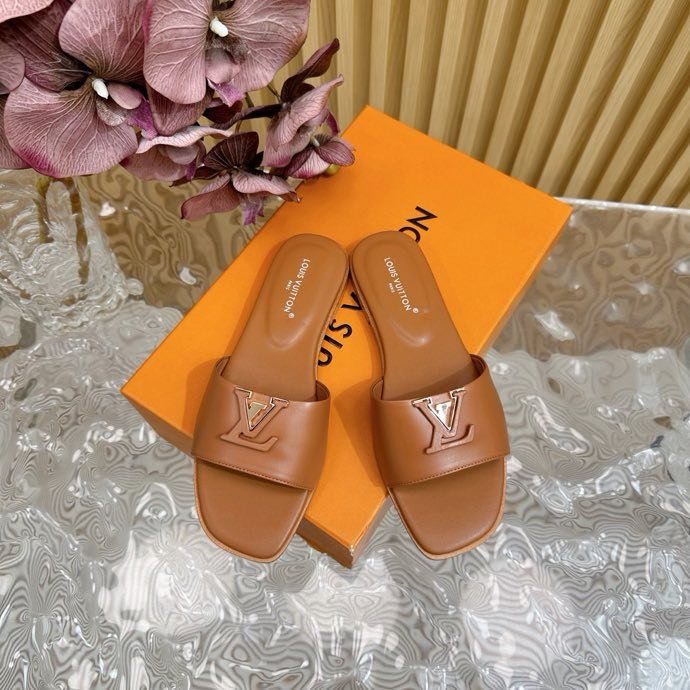 Шлепанцы фото 6